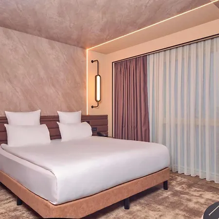 호텔 Novotel Bomonti 5*