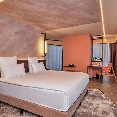 Hotel Novotel Bomonti 5*