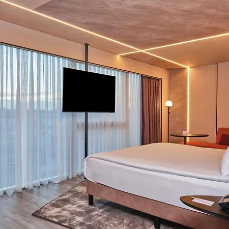 Novotel Bomonti Hotel 5*