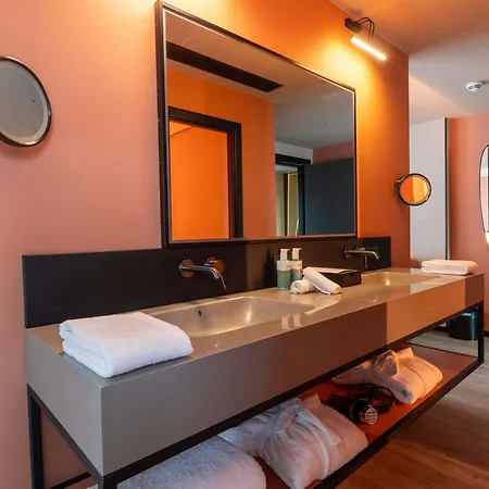 Novotel Bomonti ホテル 5*
